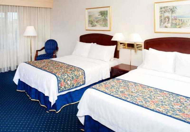 Hotel Courtyard Cleveland Independence Esterno foto
